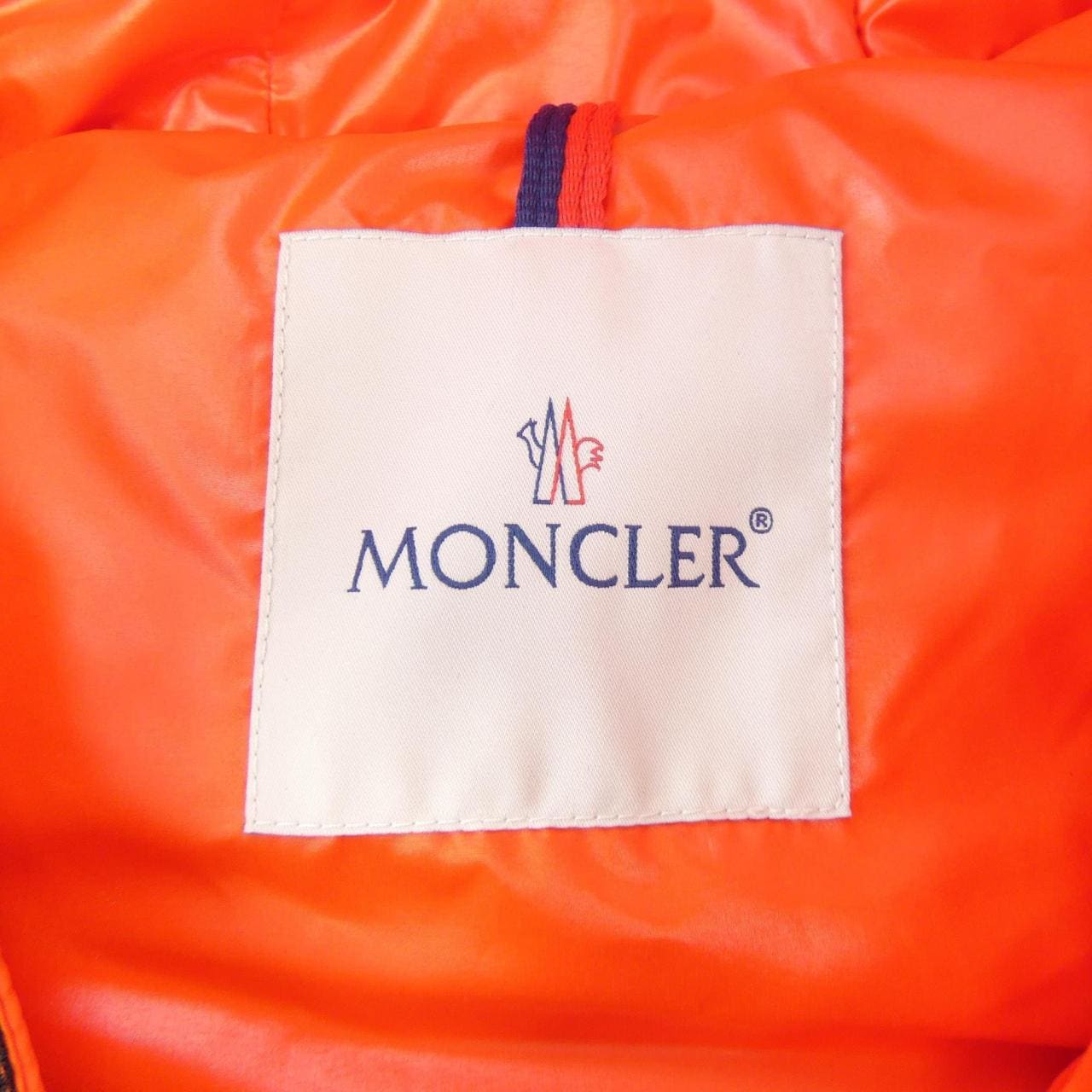 モンクレール MONCLER ダウンジャケット