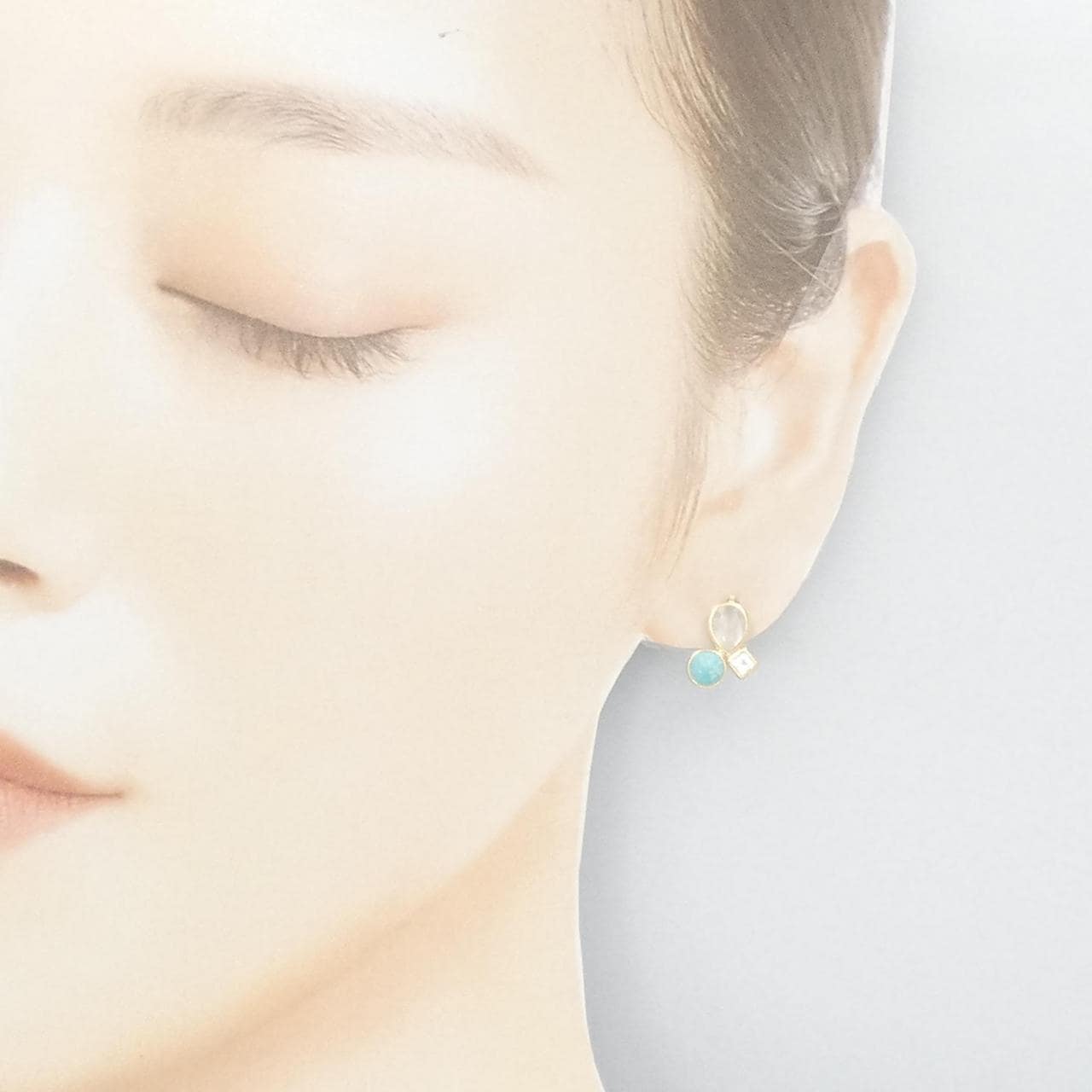 [BRAND NEW] K18YG Topaz Earrings
