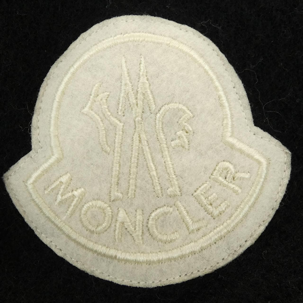 モンクレール MONCLER 20933G50400 ケープ
