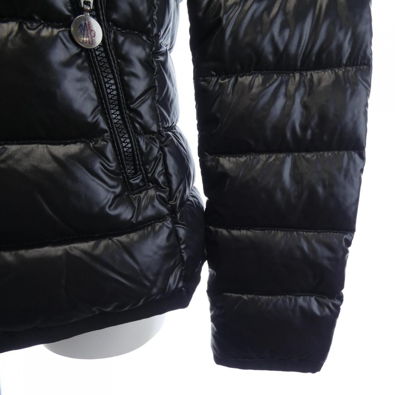 モンクレール MONCLER ARMOISE ダウンジャケット