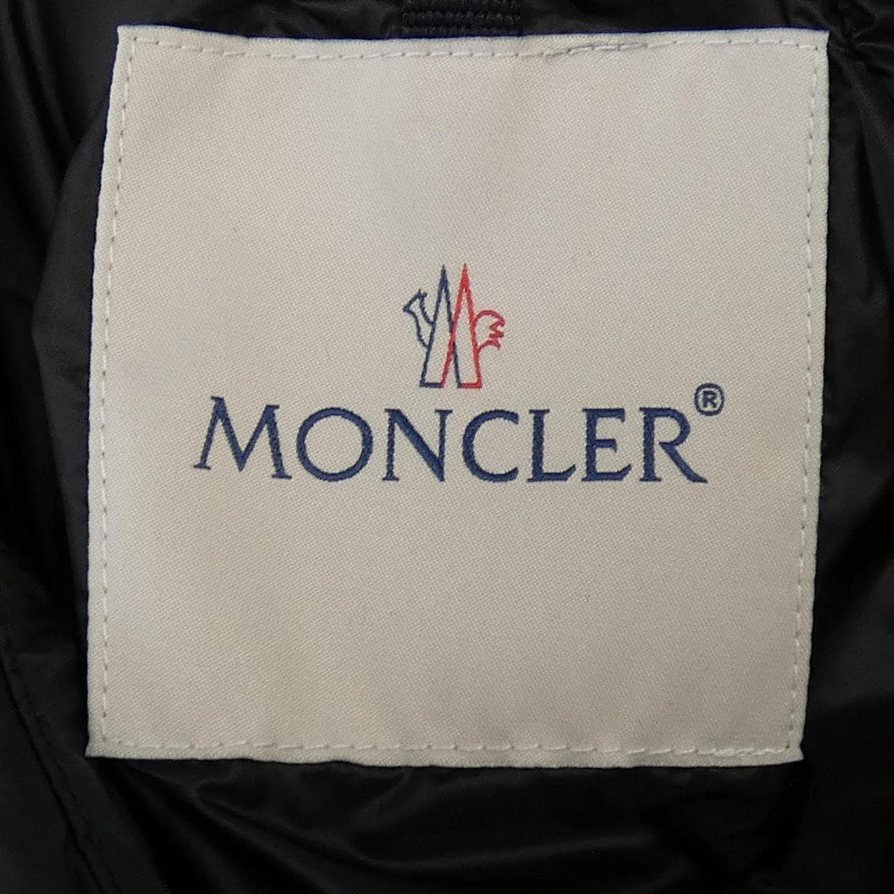 モンクレール MONCLER ダウンジャケット