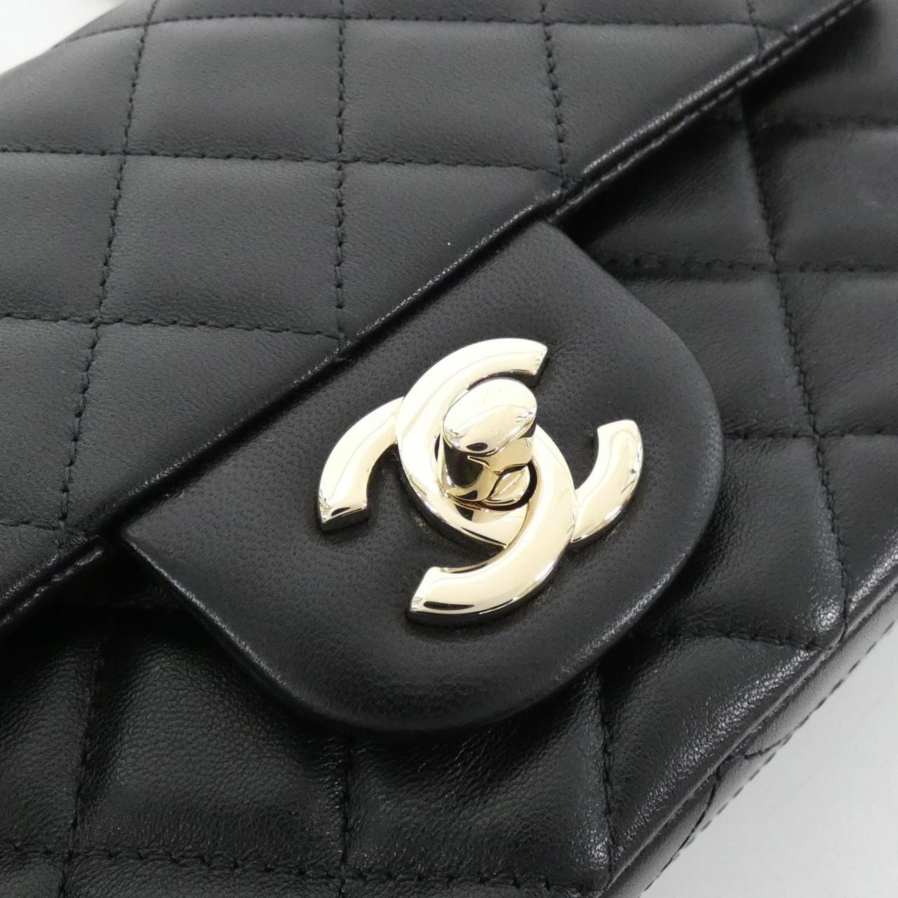 シャネル 69900 ショルダーバッグ