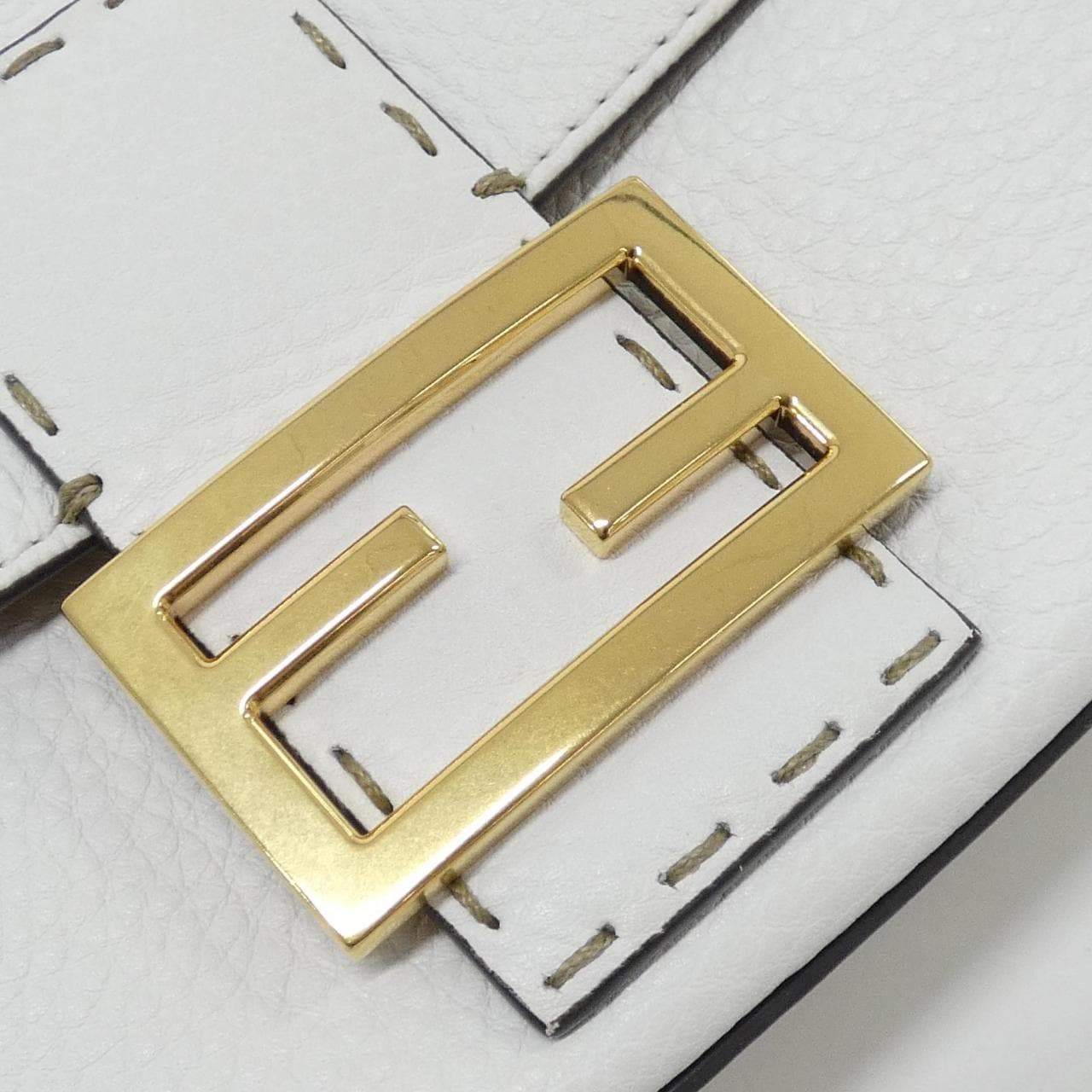 フェンディ SELLERIA バゲット 8BR600 SFR ショルダーバッグ