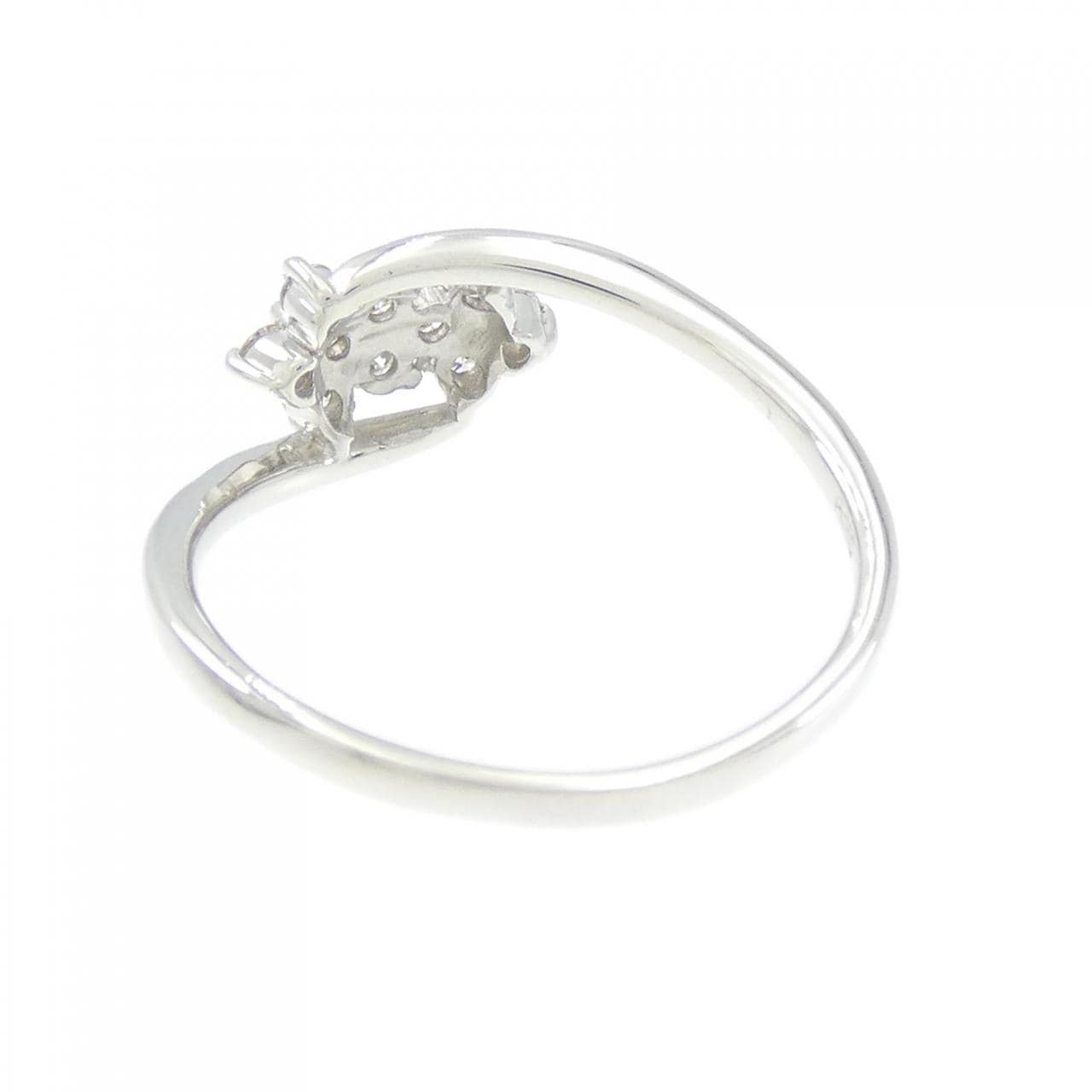 【新品】PT フラワー ダイヤモンド リング 0.20CT