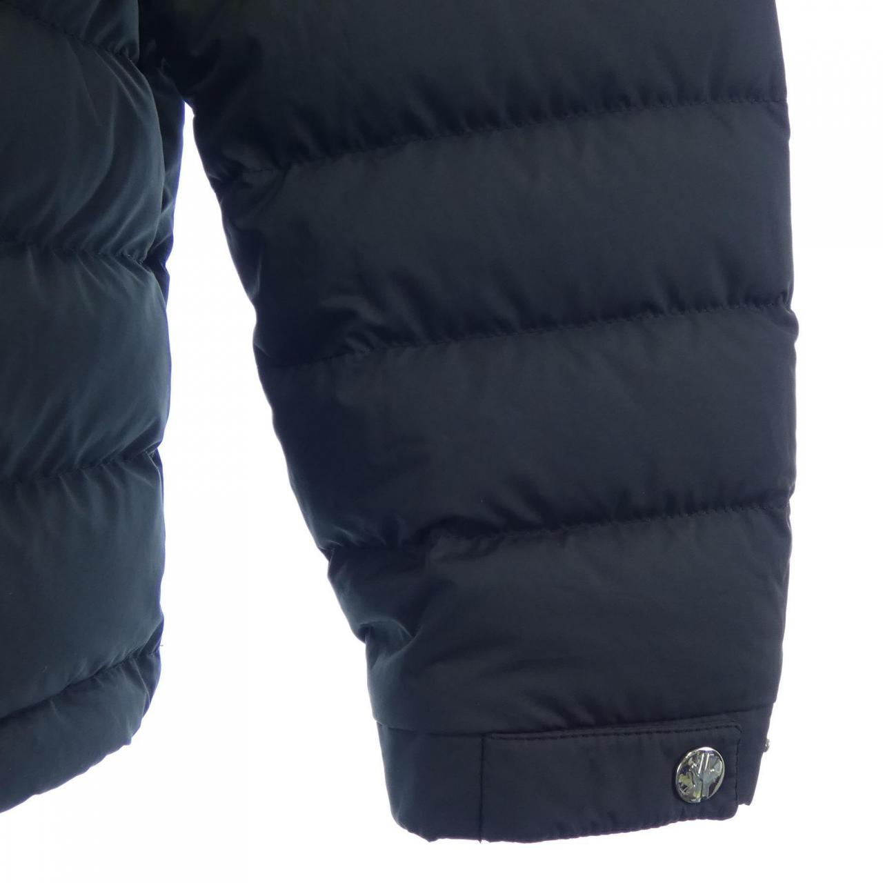 モンクレール MONCLER ダウンジャケット