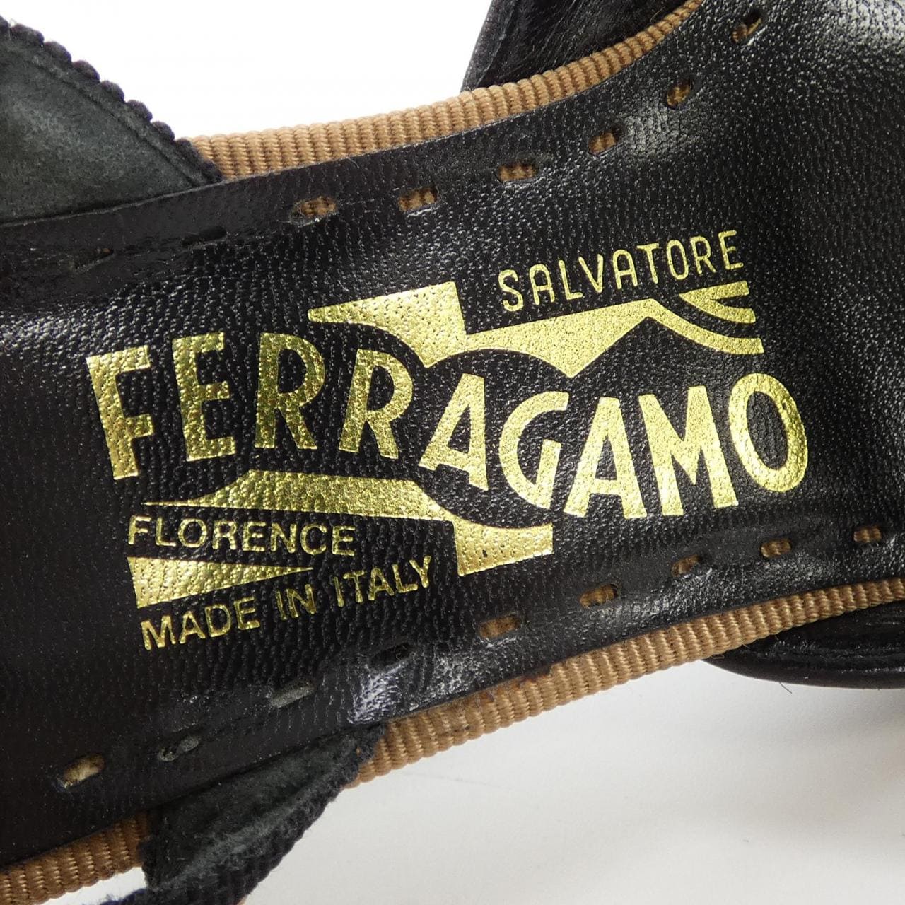 サルヴァトーレフェラガモ SALVATORE FERRAGAMO パンプス