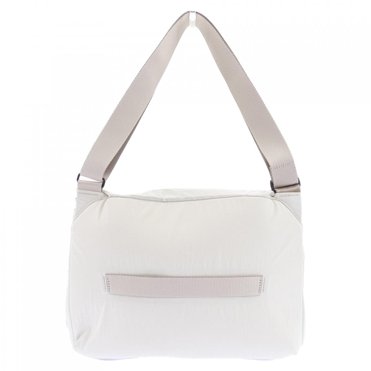 BELLROY BAG