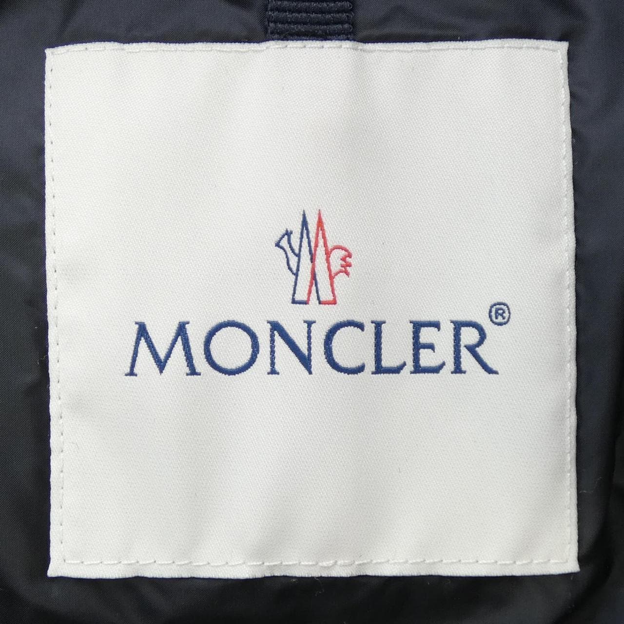 モンクレール MONCLER ダウンジャケット