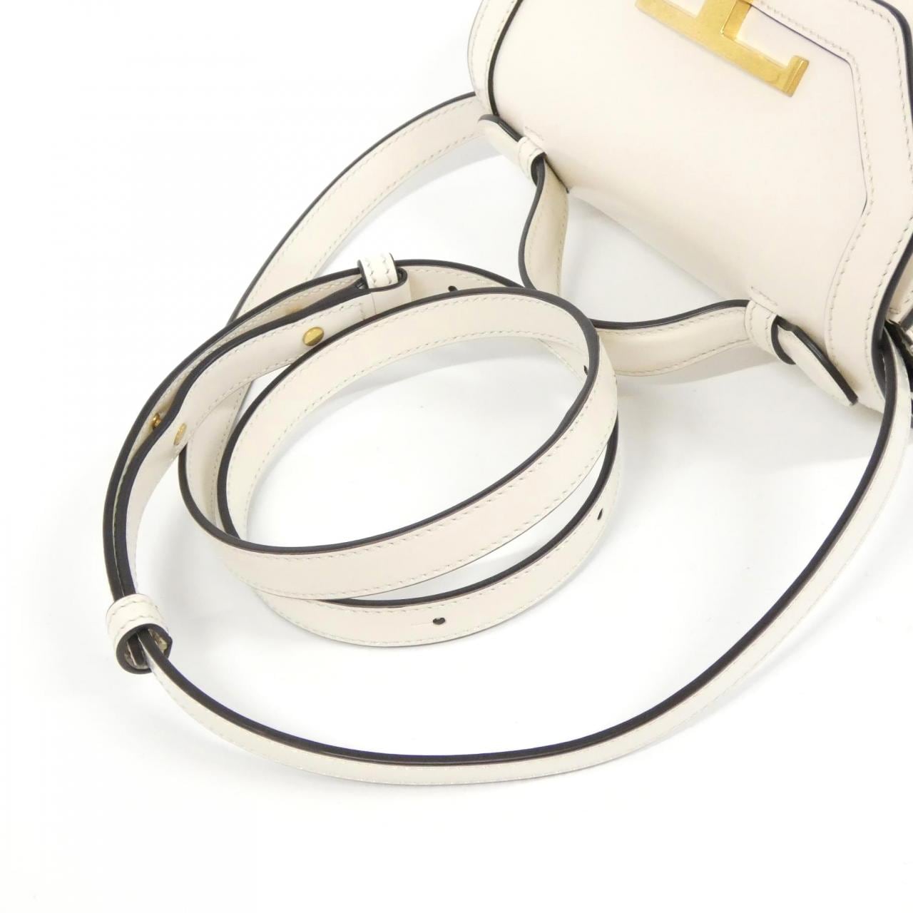 【新品】トッズ T TIMELESS XBWTSPB0000GT7B013 バッグ