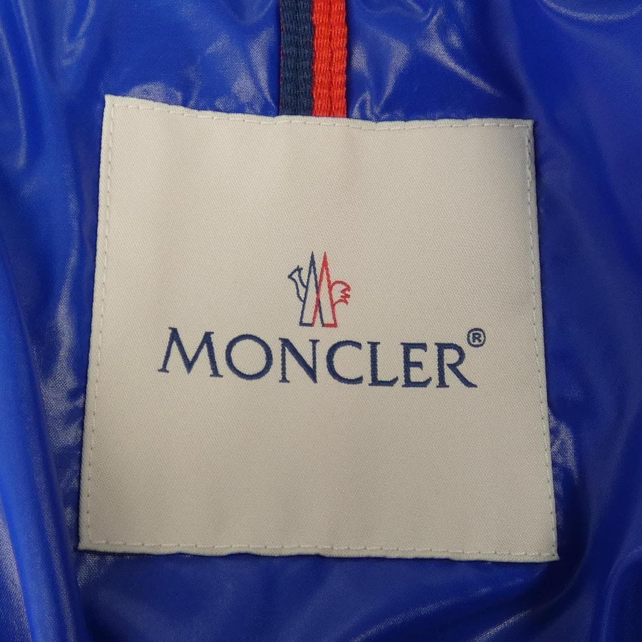 モンクレール MONCLER ダウンジャケット