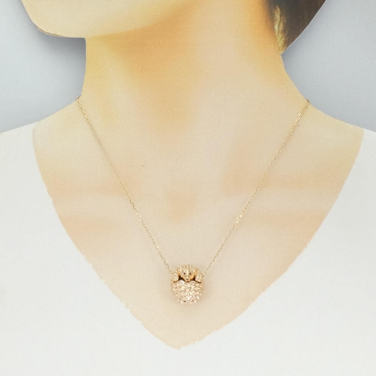 ブシュロン エリソン ネックレス