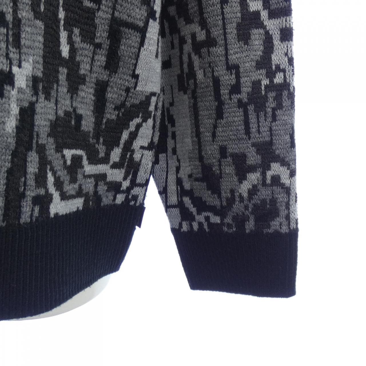 シュプリーム SUPREME Trebark Camo ニット