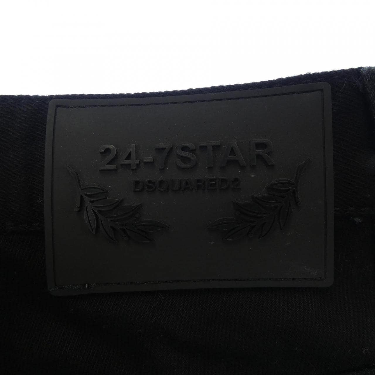 ディースクエアード DSQUARED2 S74LB0220 ジーンズ