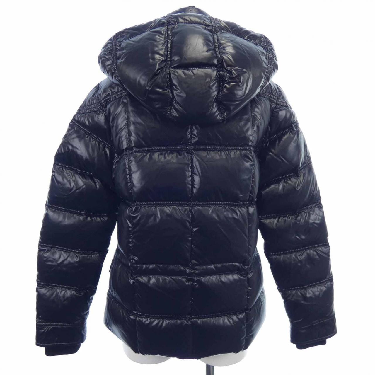 モンクレール MONCLER ダウンジャケット