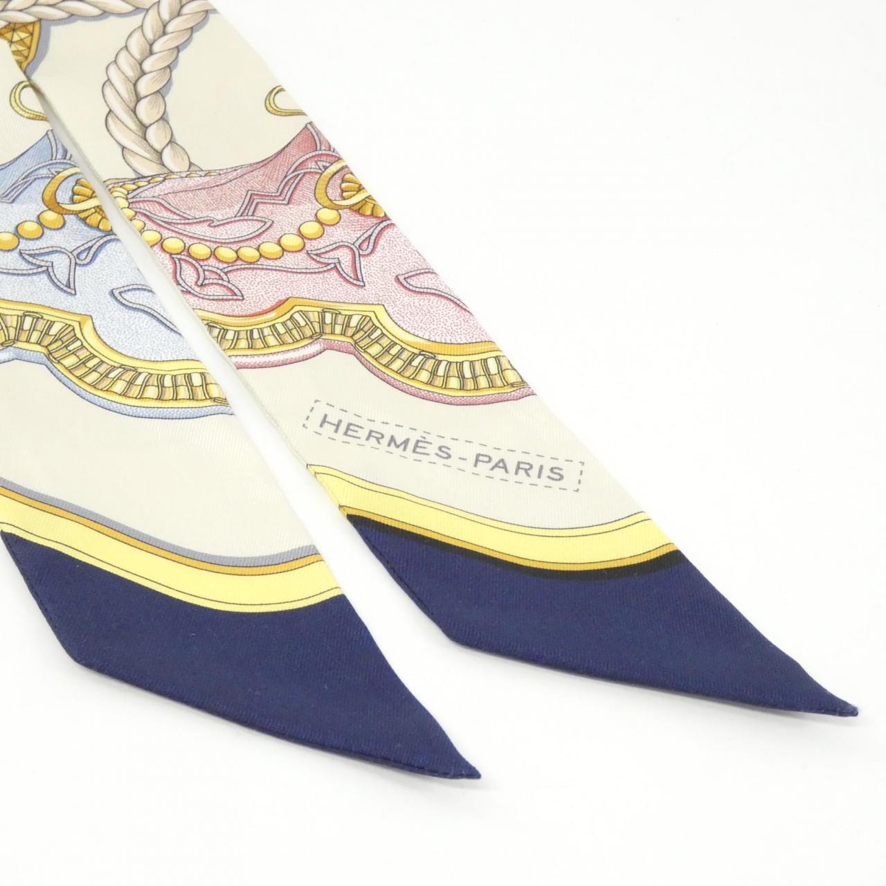 エルメス GRAND APPARAT ツイリー 061364S スカーフ