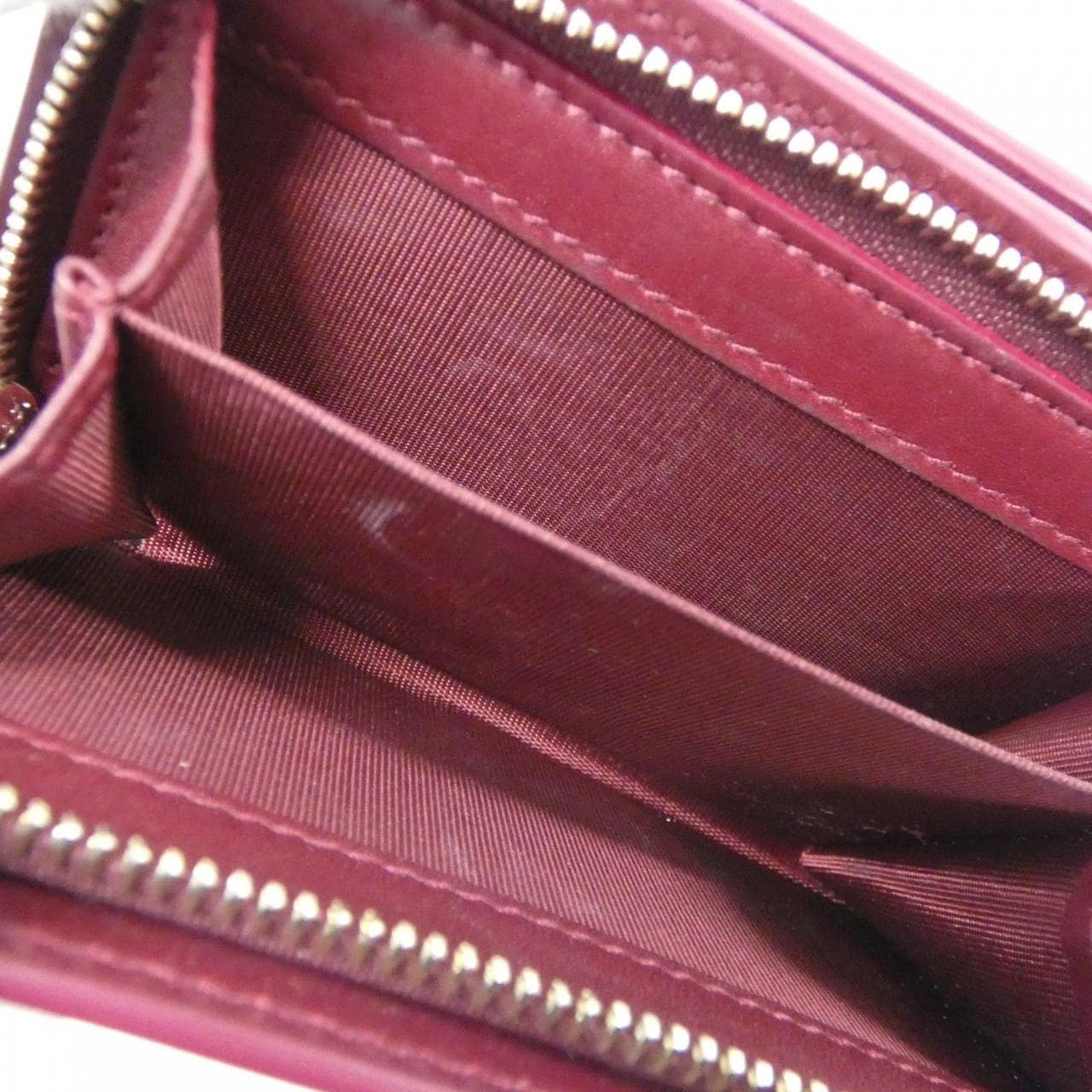 グッチ 847923 AAFL1 財布