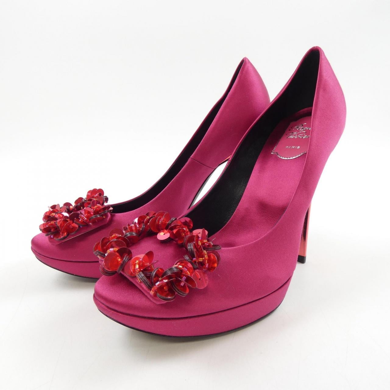 ロジェヴィヴィエ ROGER VIVIER パンプス