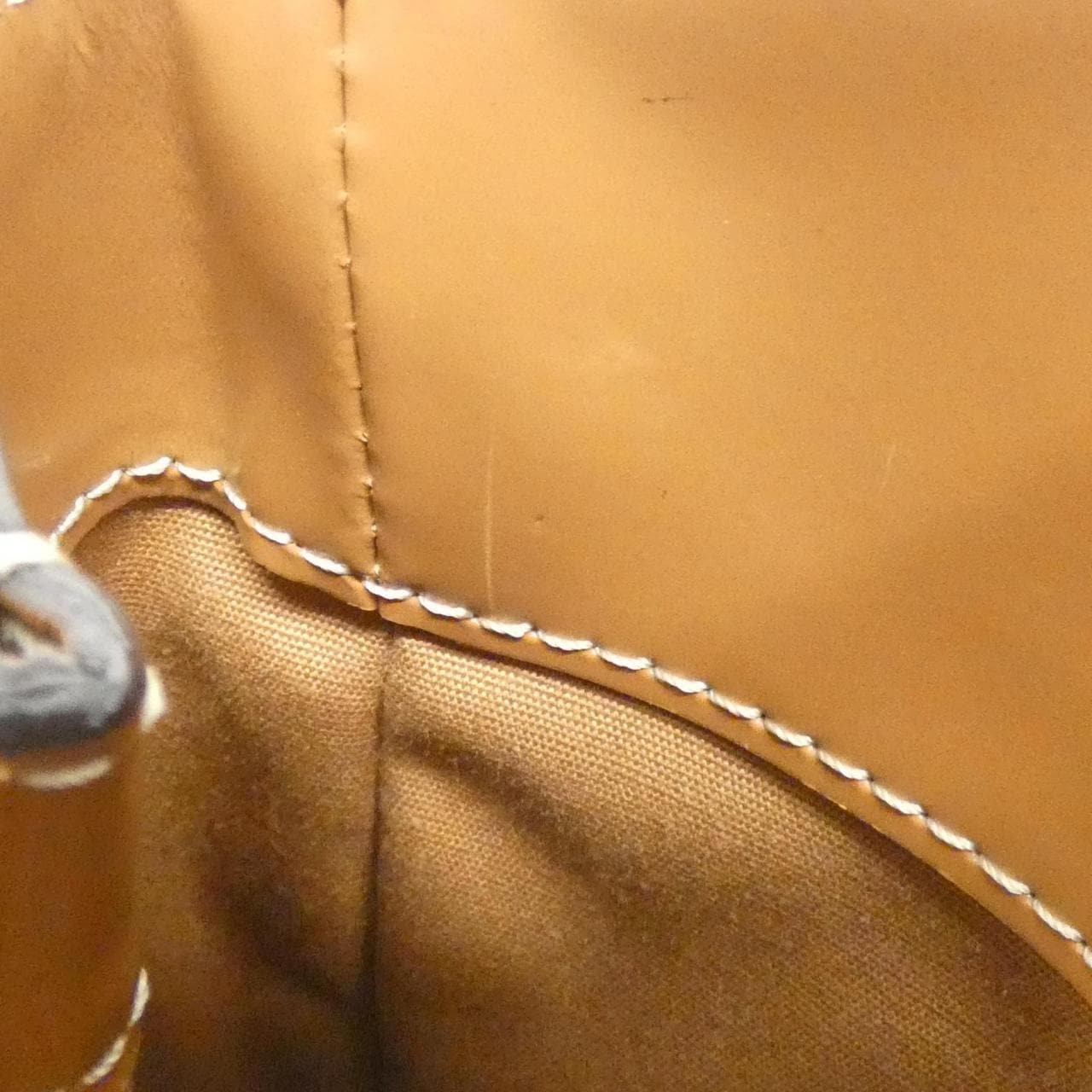 LOUIS VUITTON Epi Passy PM M5926I 包