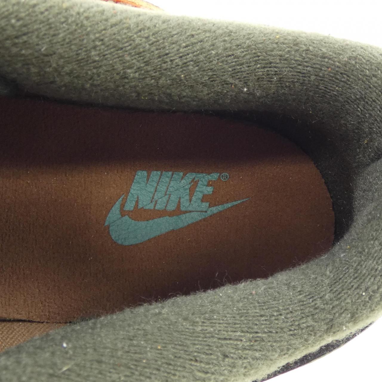 ナイキ NIKE スニーカー