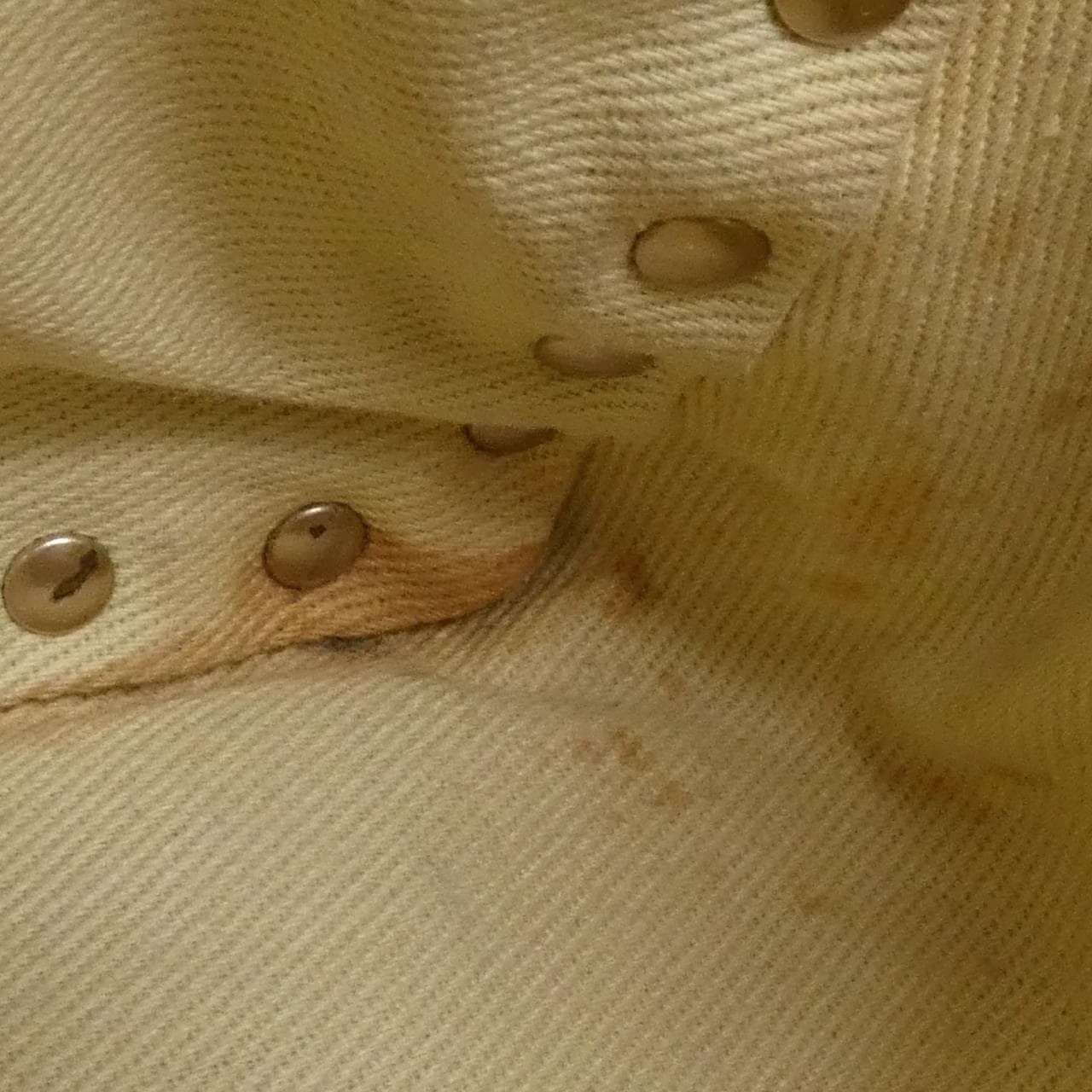 ヴァレンティノガラヴァーニ バッグ