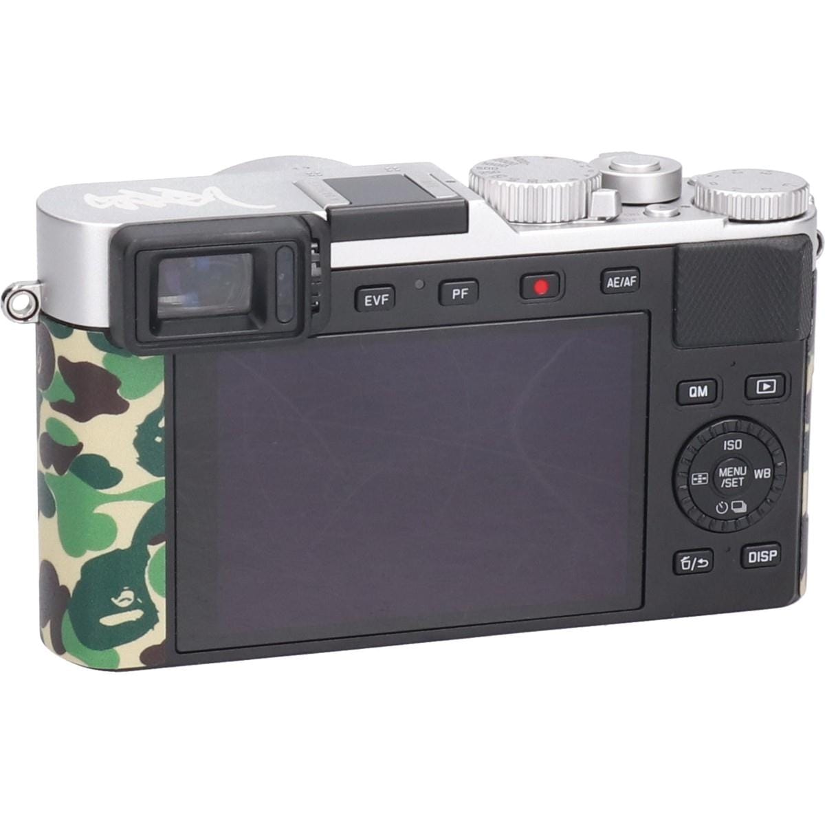 ＬＥＩＣＡ　Ｄ－ＬＵＸ　７　Ａ　ＢＡＴＨＩＮＧ　ＡＰＥ　Ｘ　ＳＴＡＳＨ