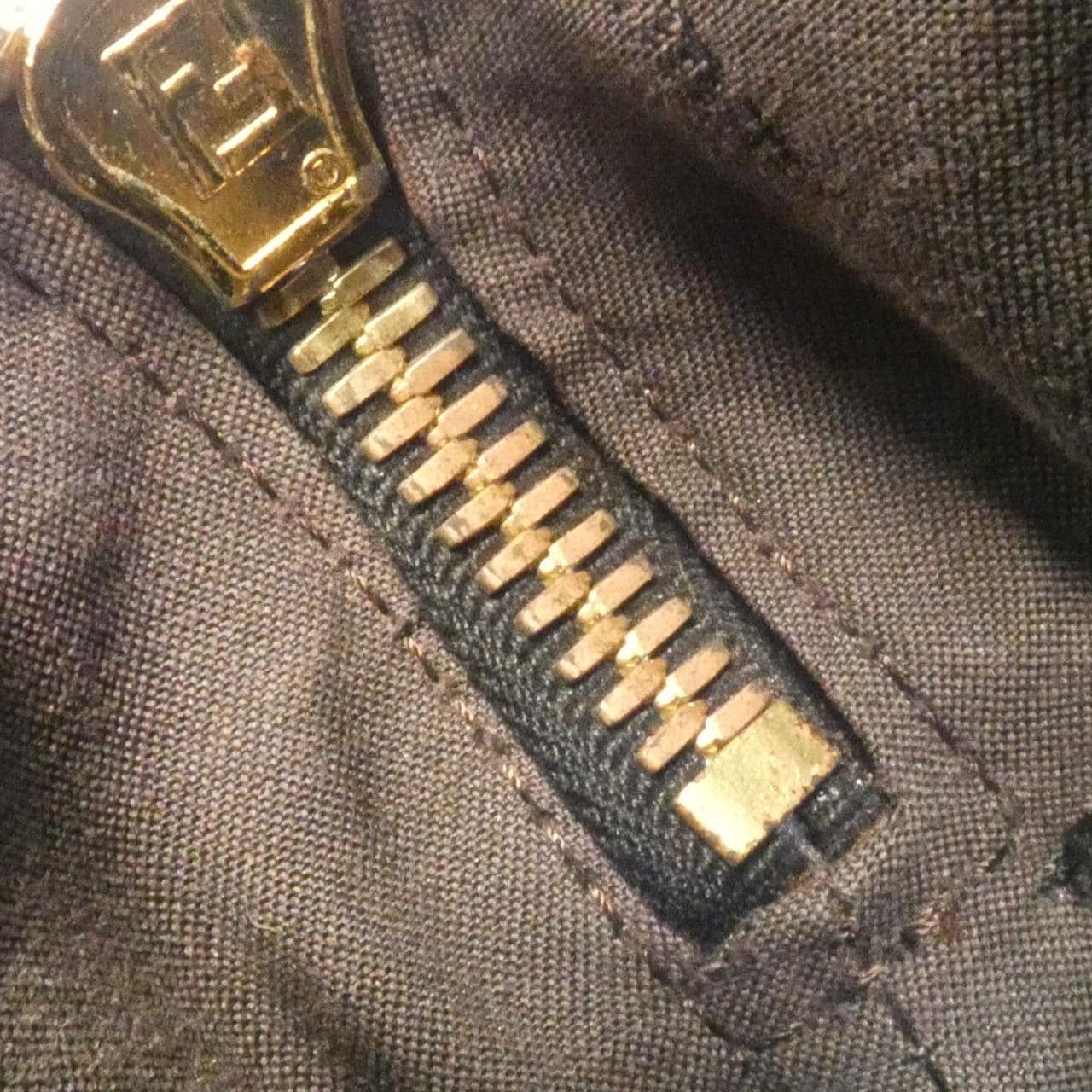 フェンディ カメレオン 8BL117 HXF バッグ