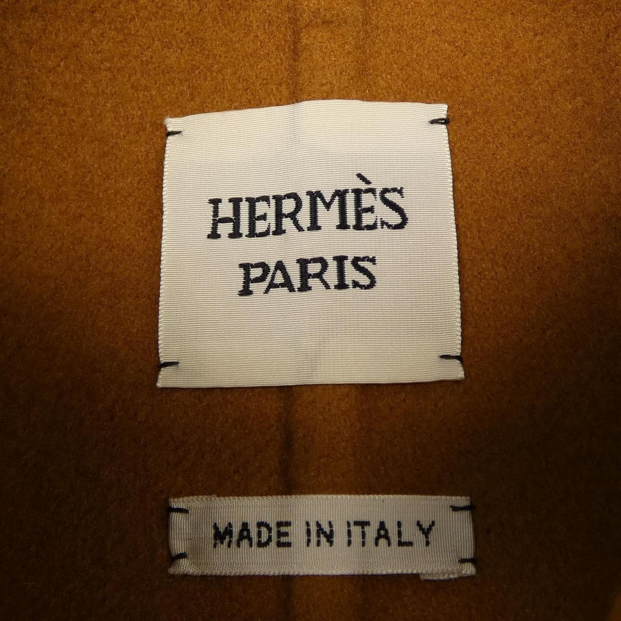 エルメス HERMES ダブルフェイス クルードセル ラムスキンボタン 4E0102DA コート