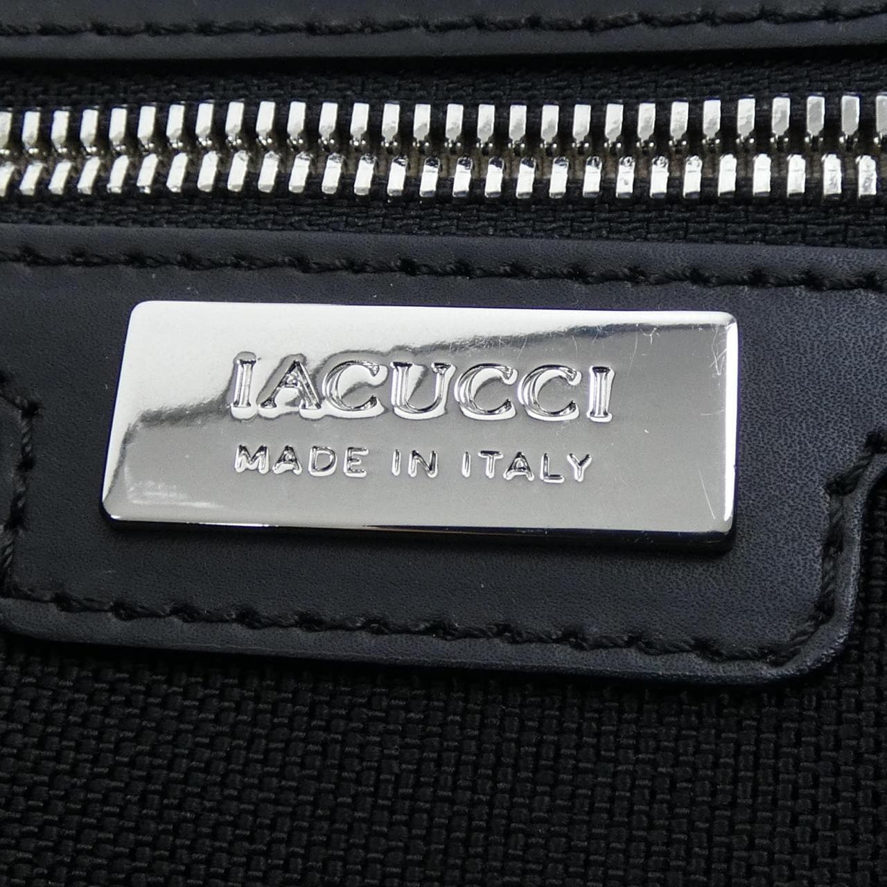 イアクッチ IACUCCI BAG