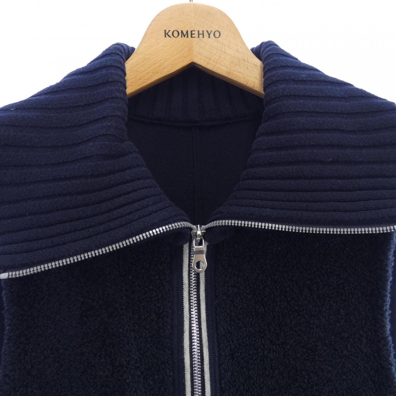 キャラオクルス CARA O CRUZ ベスト