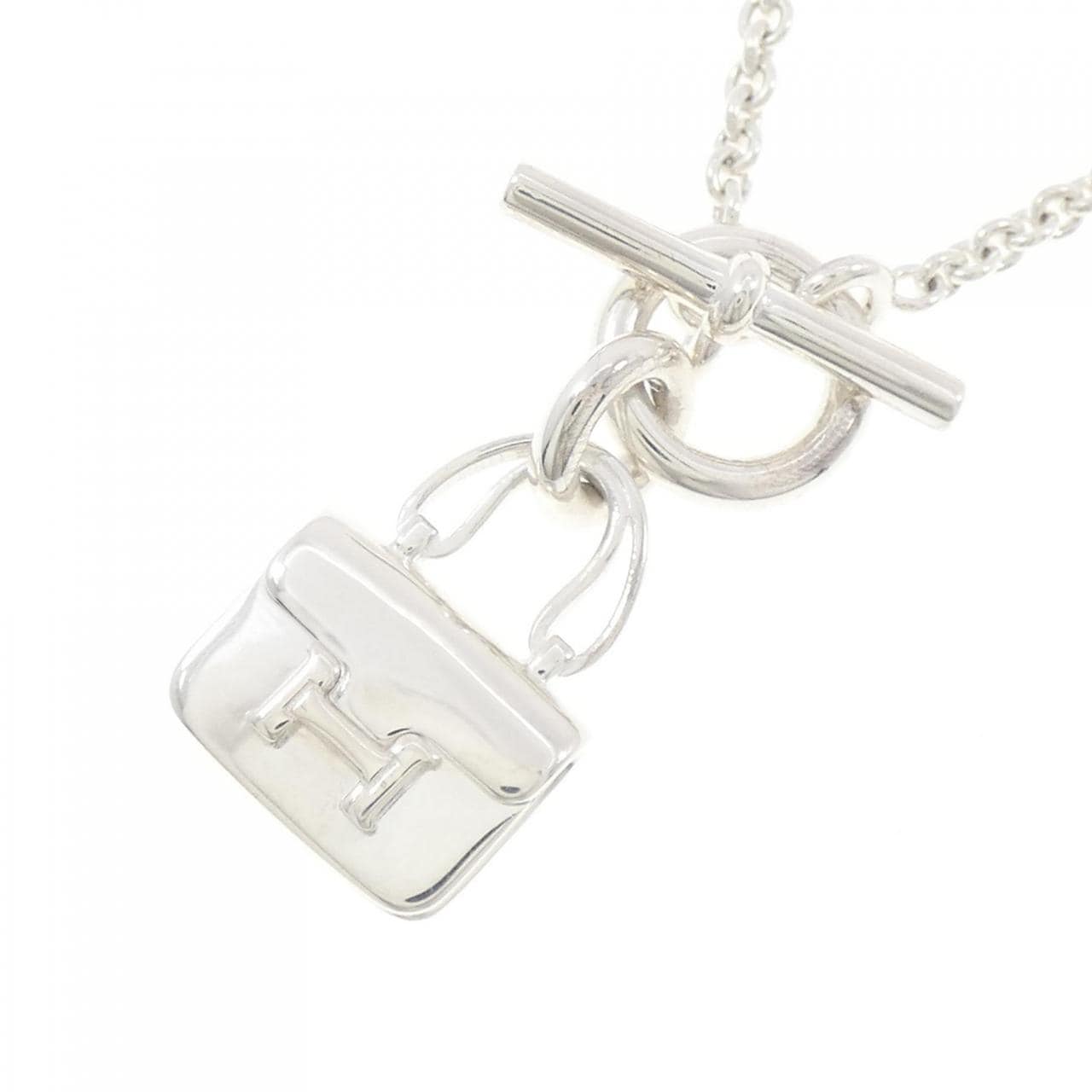 HERMES amulettes constance necklace