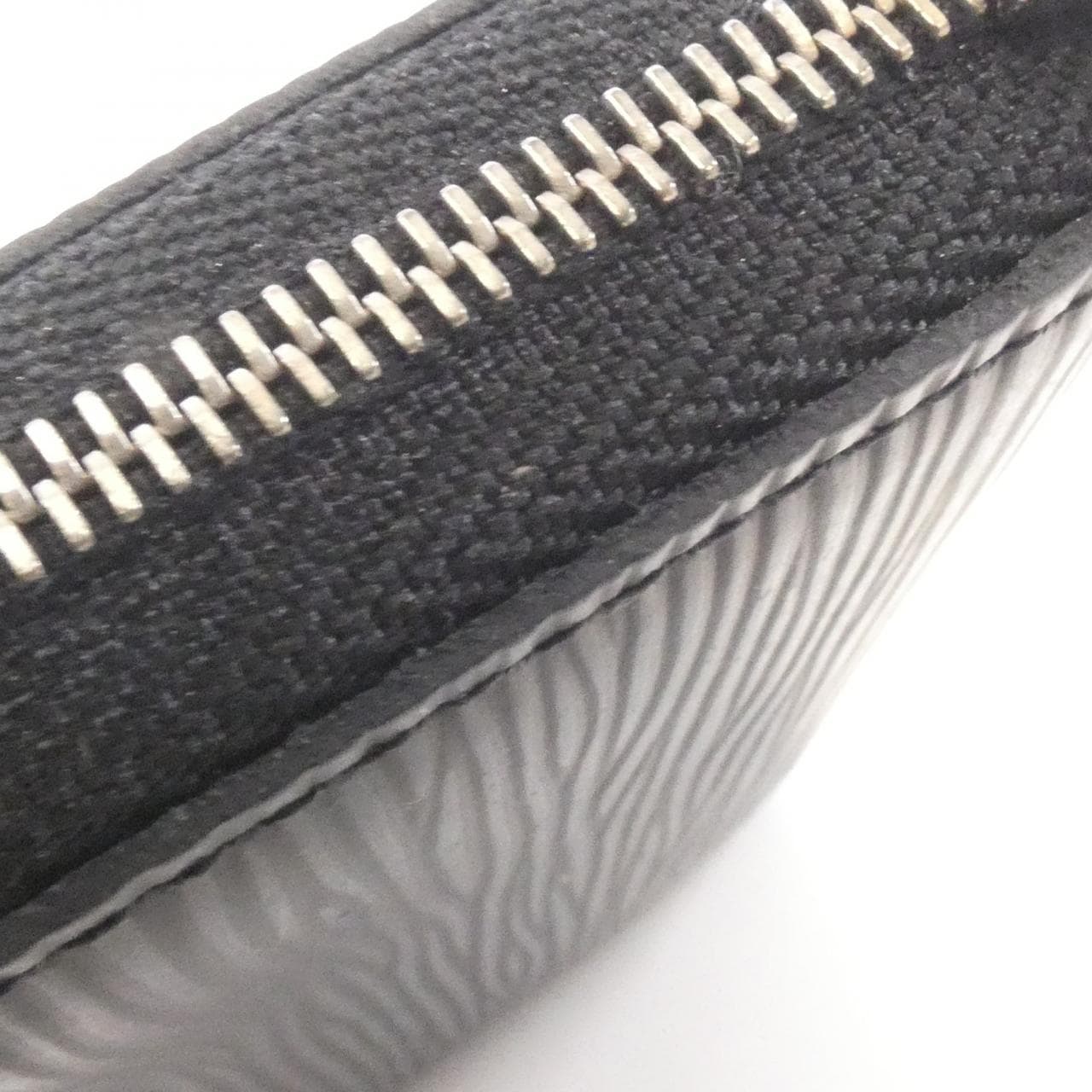 ルイヴィトン エピ ジッピー コインパース M60152 コインケース