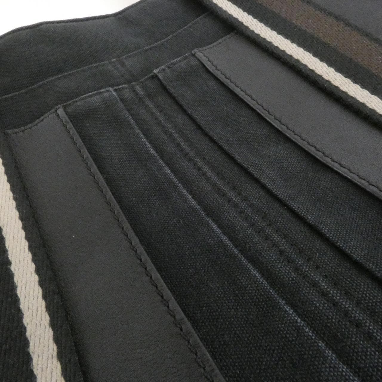 エルメス トロカ ホリゾンタル MM 049233CK バッグ