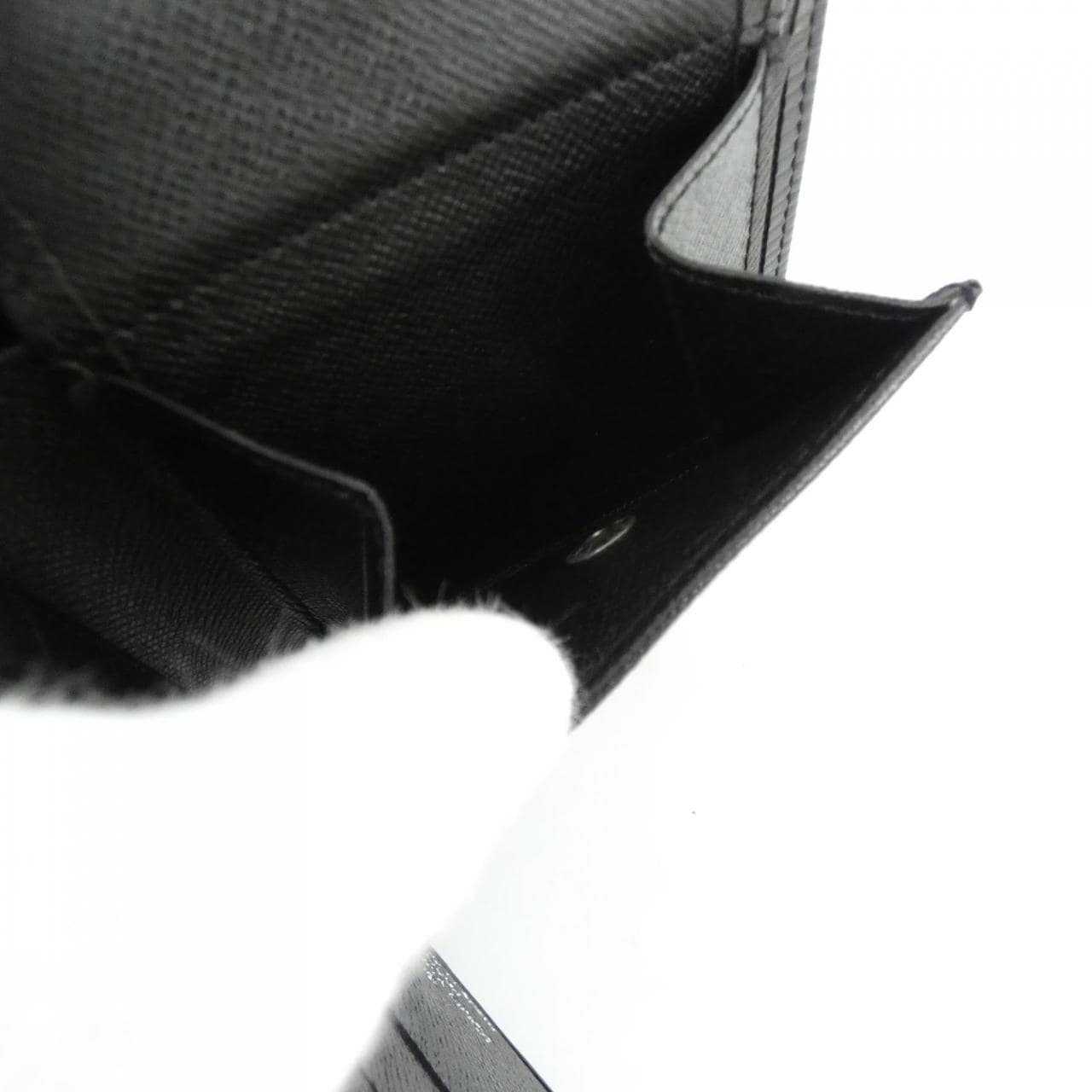 ルイヴィトン エピ ポルト ビエ カルト クレディ モネ M63542 財布