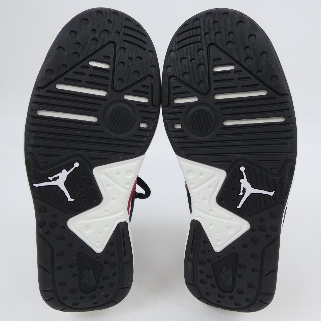 ナイキ NIKE HJ6777-106 スニーカー