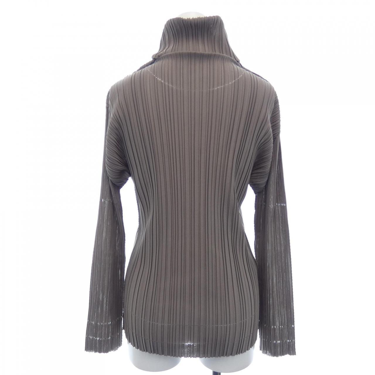 百褶PLEATS PLEASE上衣