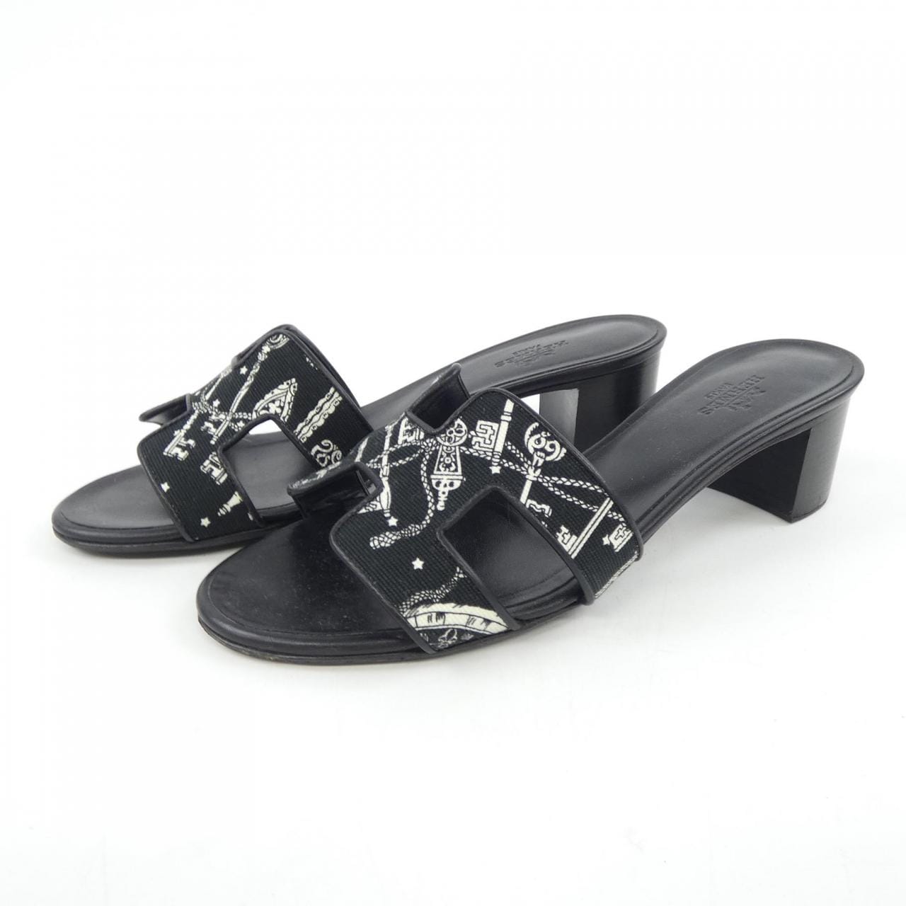 エルメス HERMES オアジス LES CLES BANDANA 202252Z サンダル