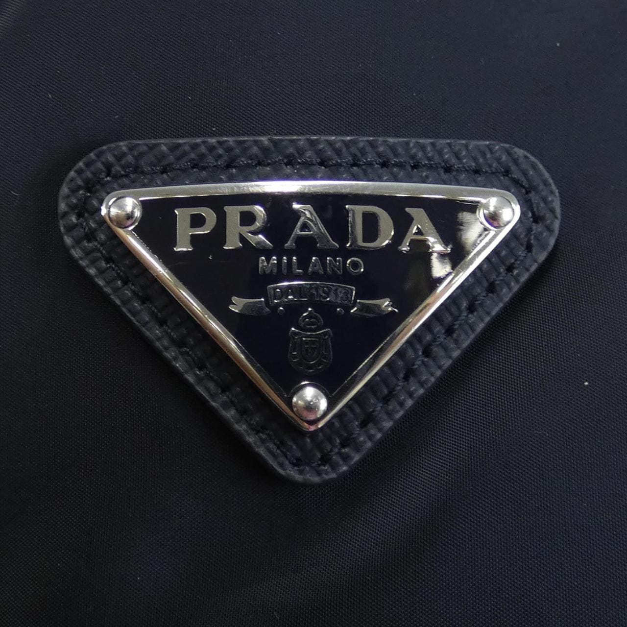 プラダ PRADA ダウンコート