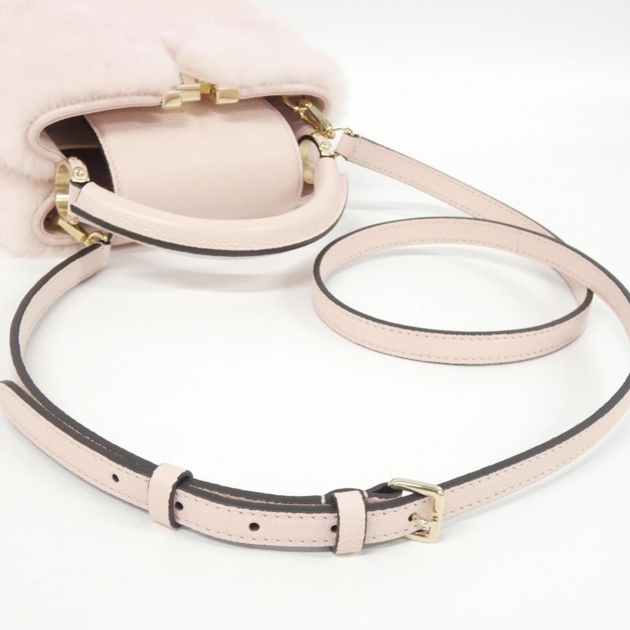 LOUIS VUITTON Capucines 迷你 M58743 包