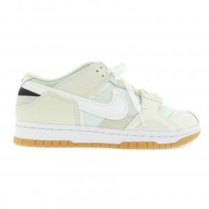 ナイキ NIKE DB0500-100 スニーカー