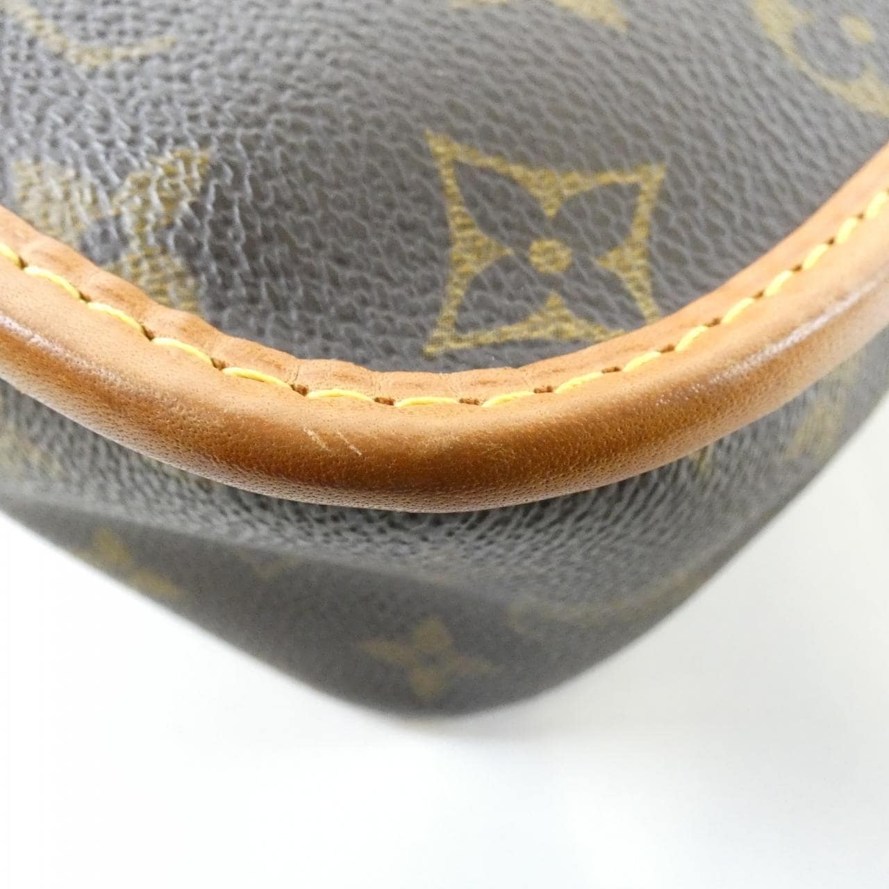 ルイヴィトン モノグラム ソローニュ M42250 ショルダーバッグ