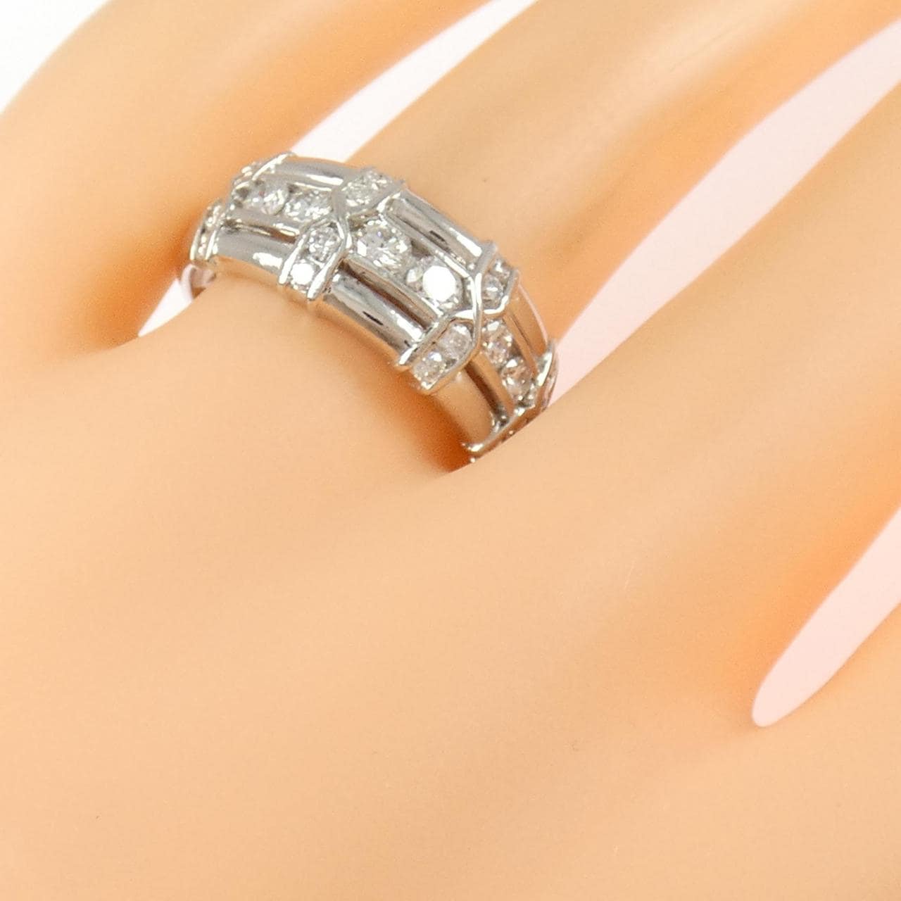PT900 ダイヤモンド リング 0.72CT