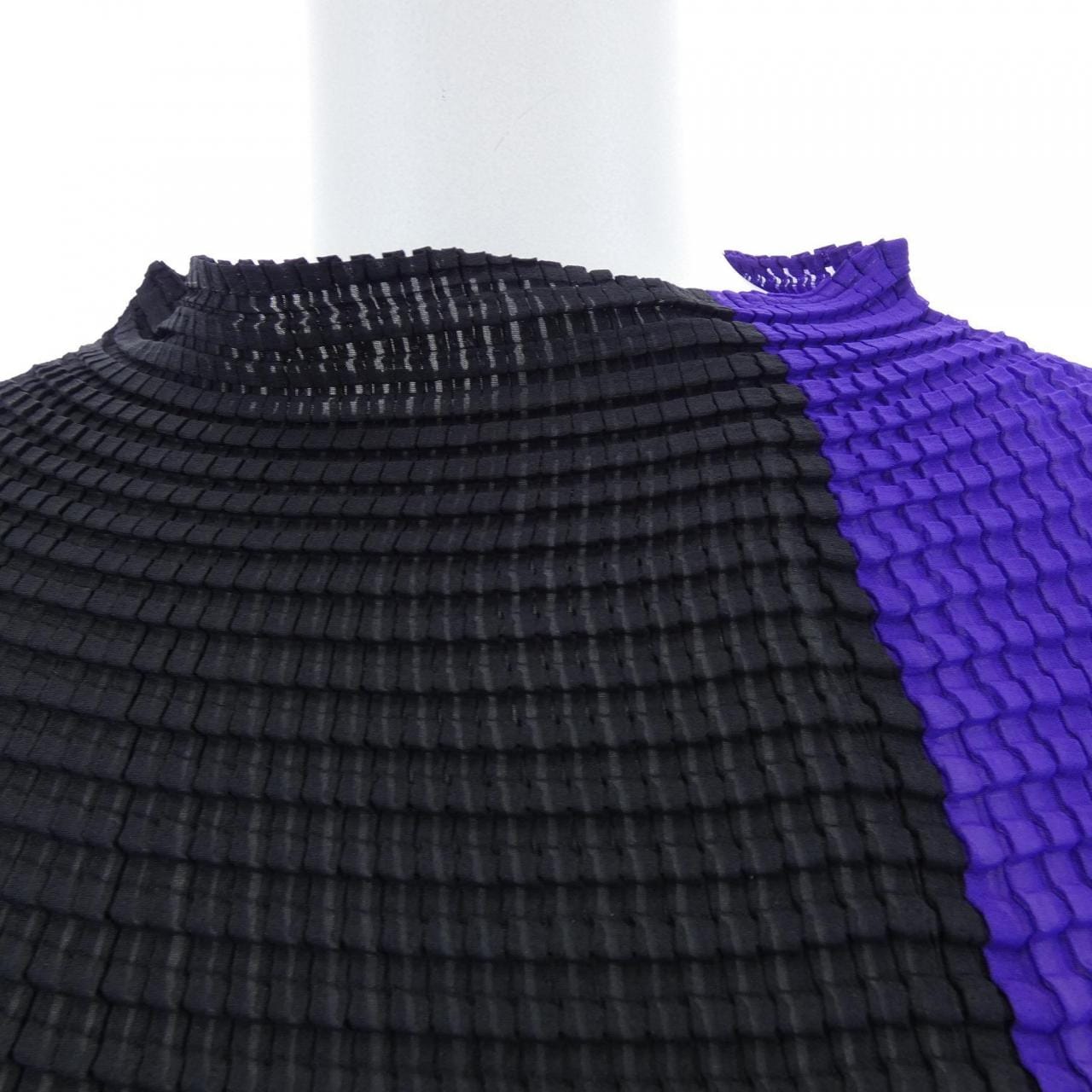 イッセイミヤケ ISSEY MIYAKE IM23FJ111 トップス