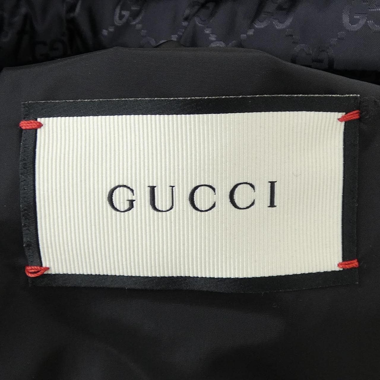 グッチ GUCCI 495713 Z705C ダウンジャケット