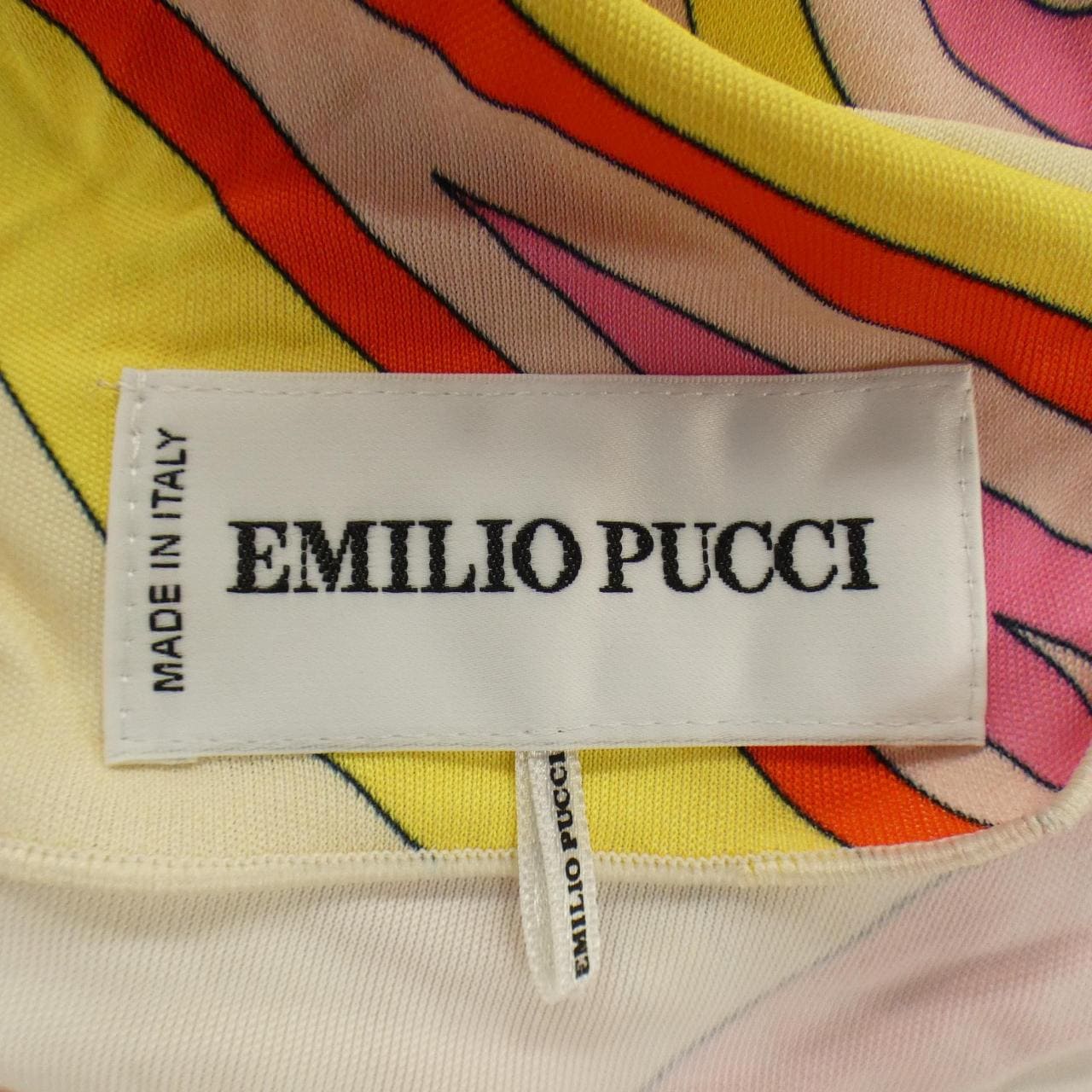 エミリオプッチ EMILIO PUCCI トップス