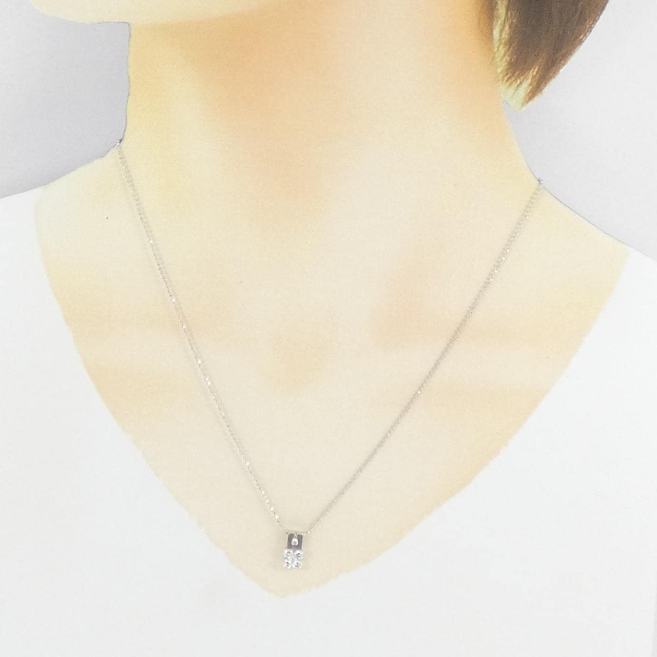 PT900/PT850 フラワー ダイヤモンド ネックレス 0.30CT