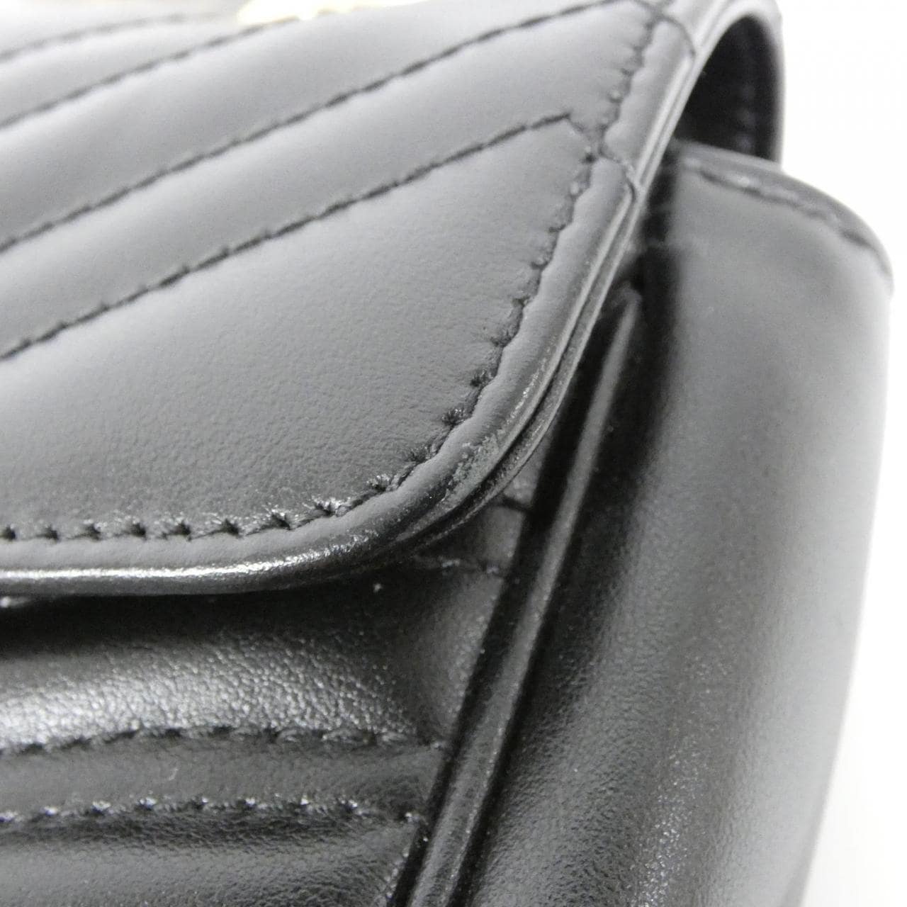 グッチ GG MARMONT 443497 DTDIT ショルダーバッグ