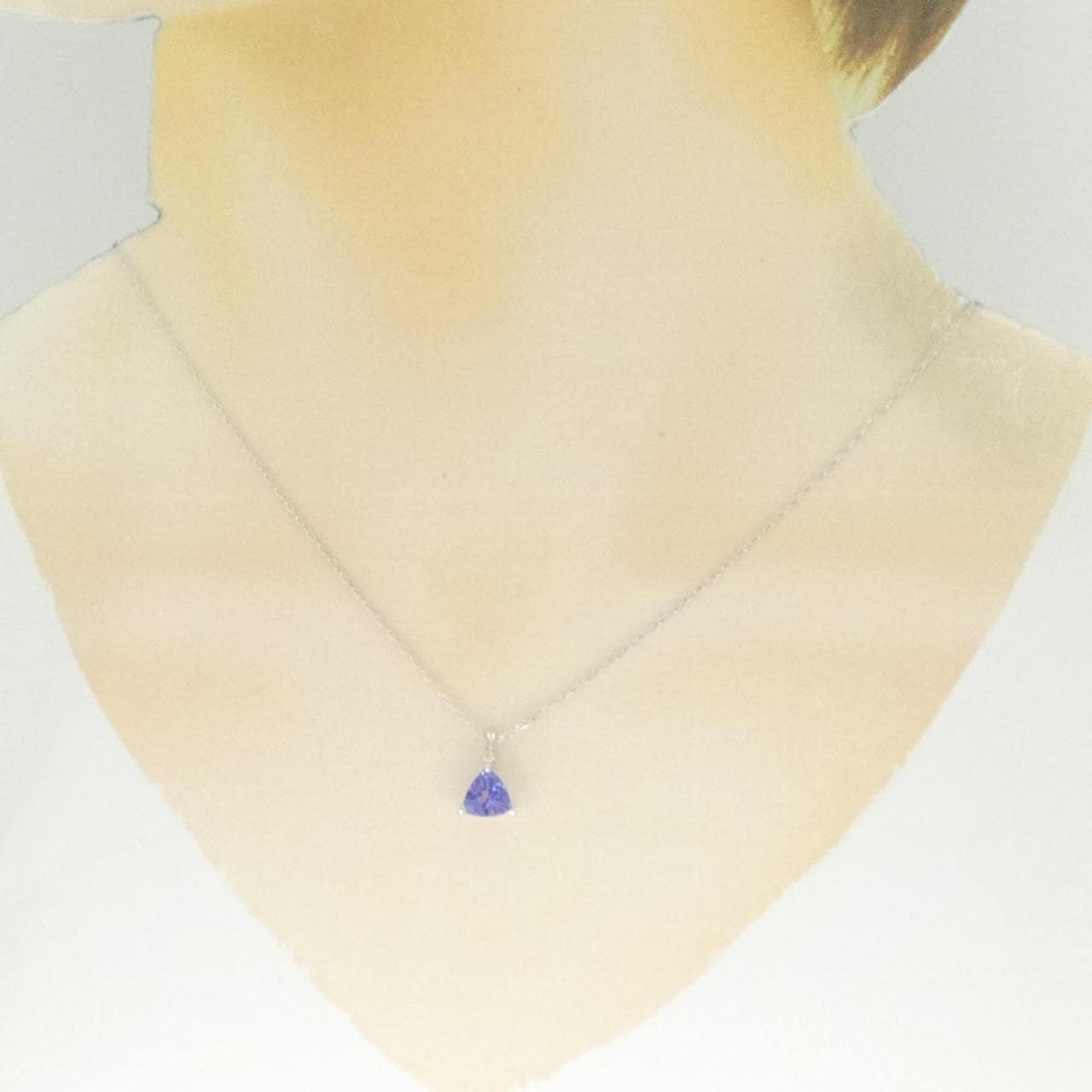 K18WG タンザナイト ネックレス 1.22CT