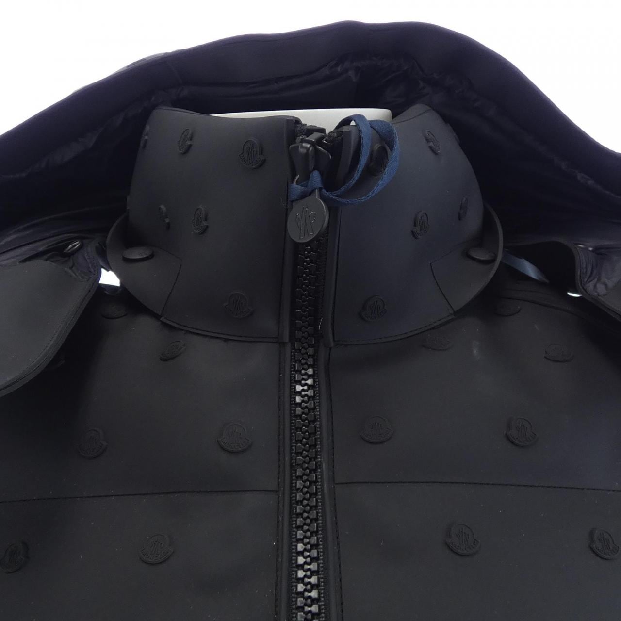 モンクレール MONCLER PHARRELL WILLIAMS ファレル ウイリアムス MAYA70 PW ダウンジャケット