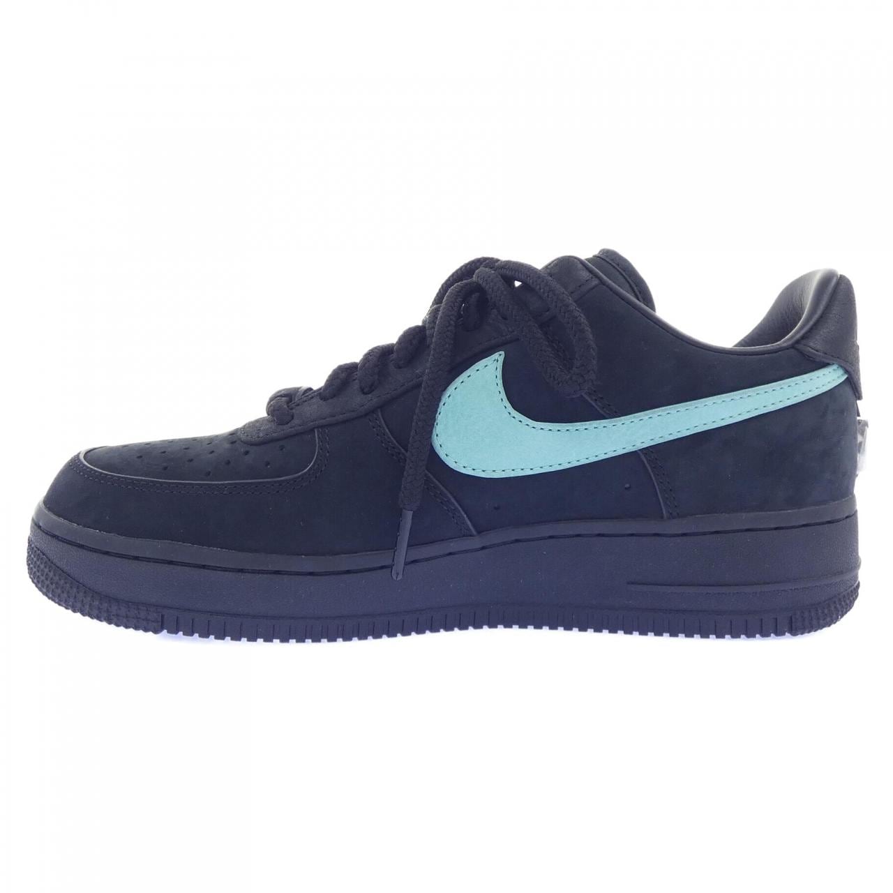 ナイキ NIKE DZ1382-001 スニーカー