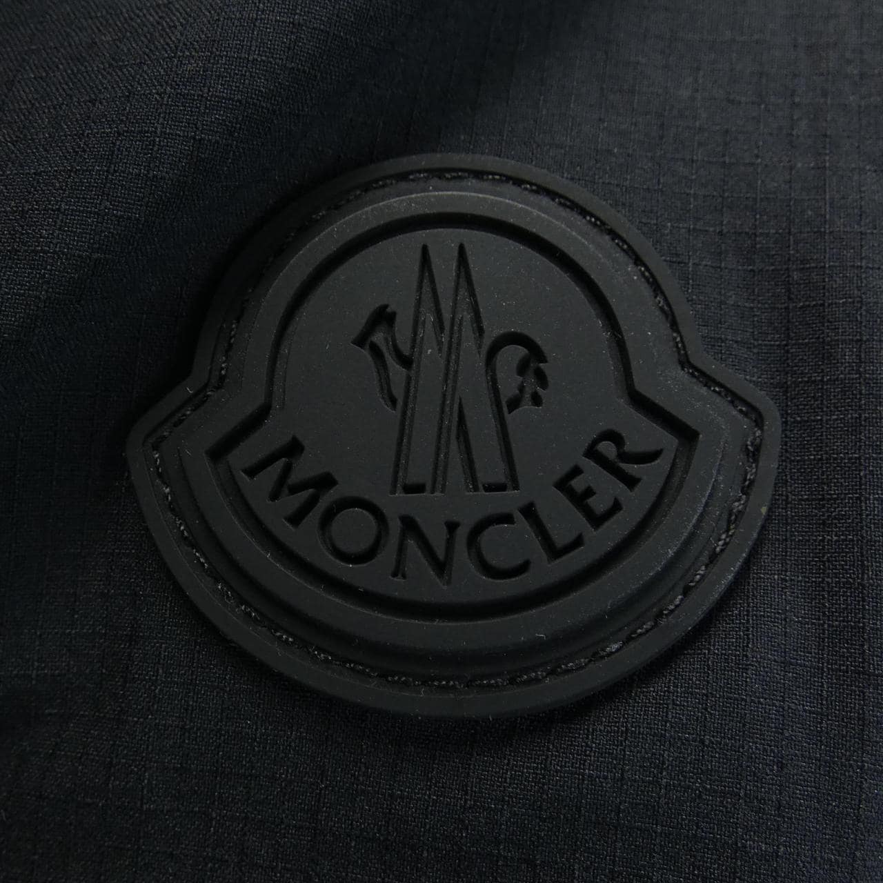 モンクレール MONCLER ダウンジャケット